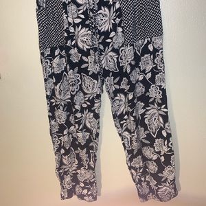 American Eagle women’s Joggers
